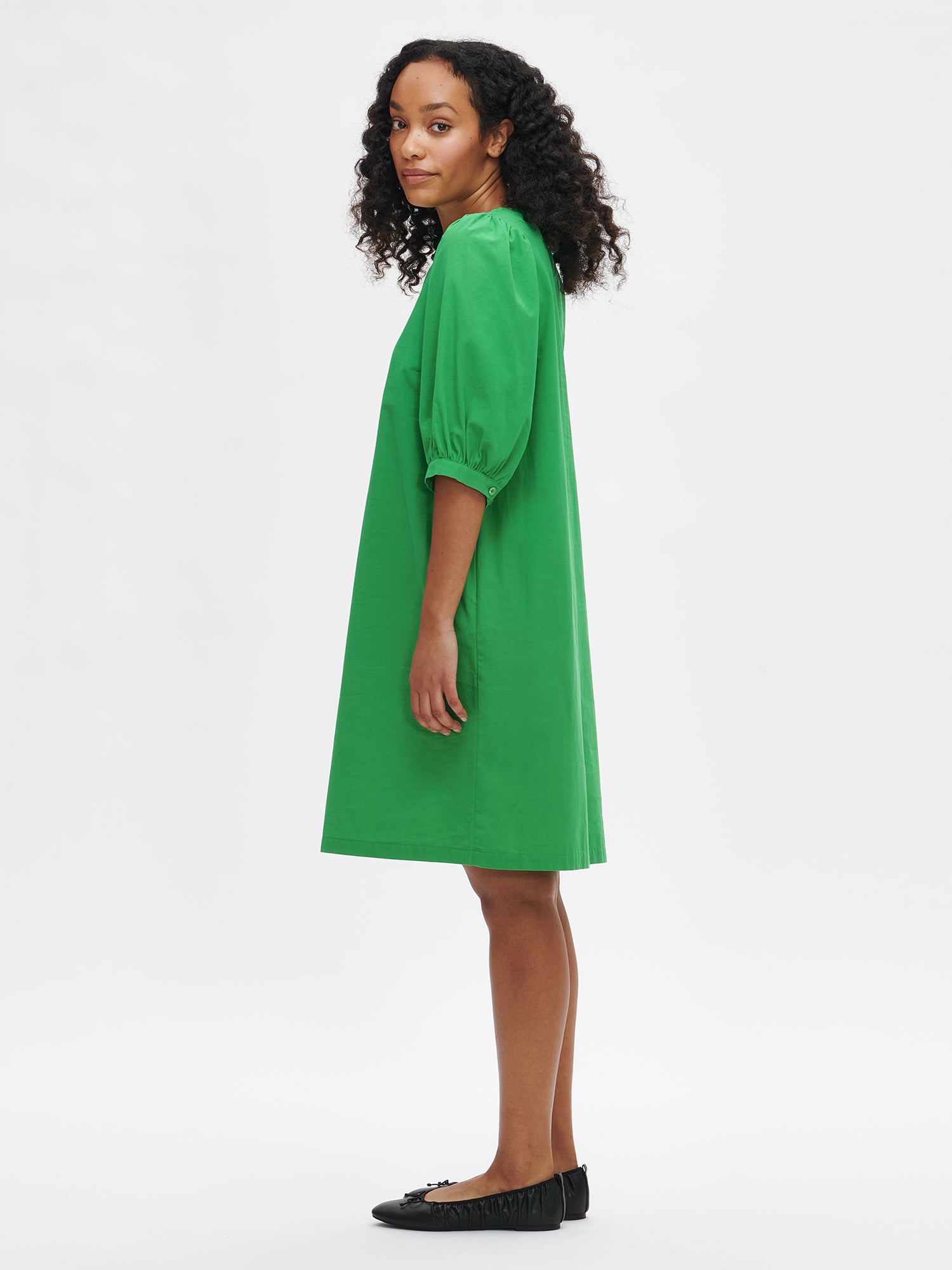 Nanson naisten kaunis vihreä Liv-mekko.