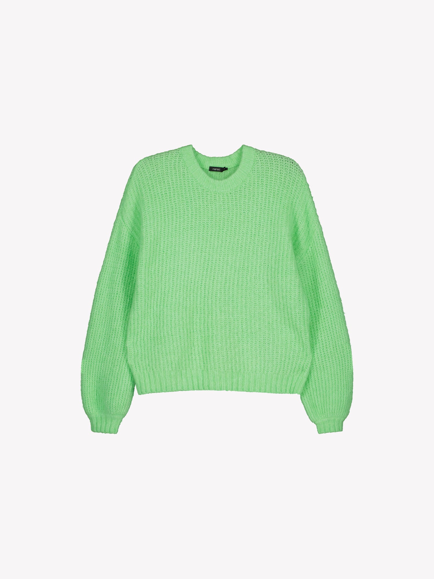 Karamelli naisten vaaleanvihreä neulepusero, jossa pyöreä pääntie ja täyspitkät hihat, sekoitta, jossa on mohairia, villaa, polyamidia ja hieman elastaania. Tuotekuva.