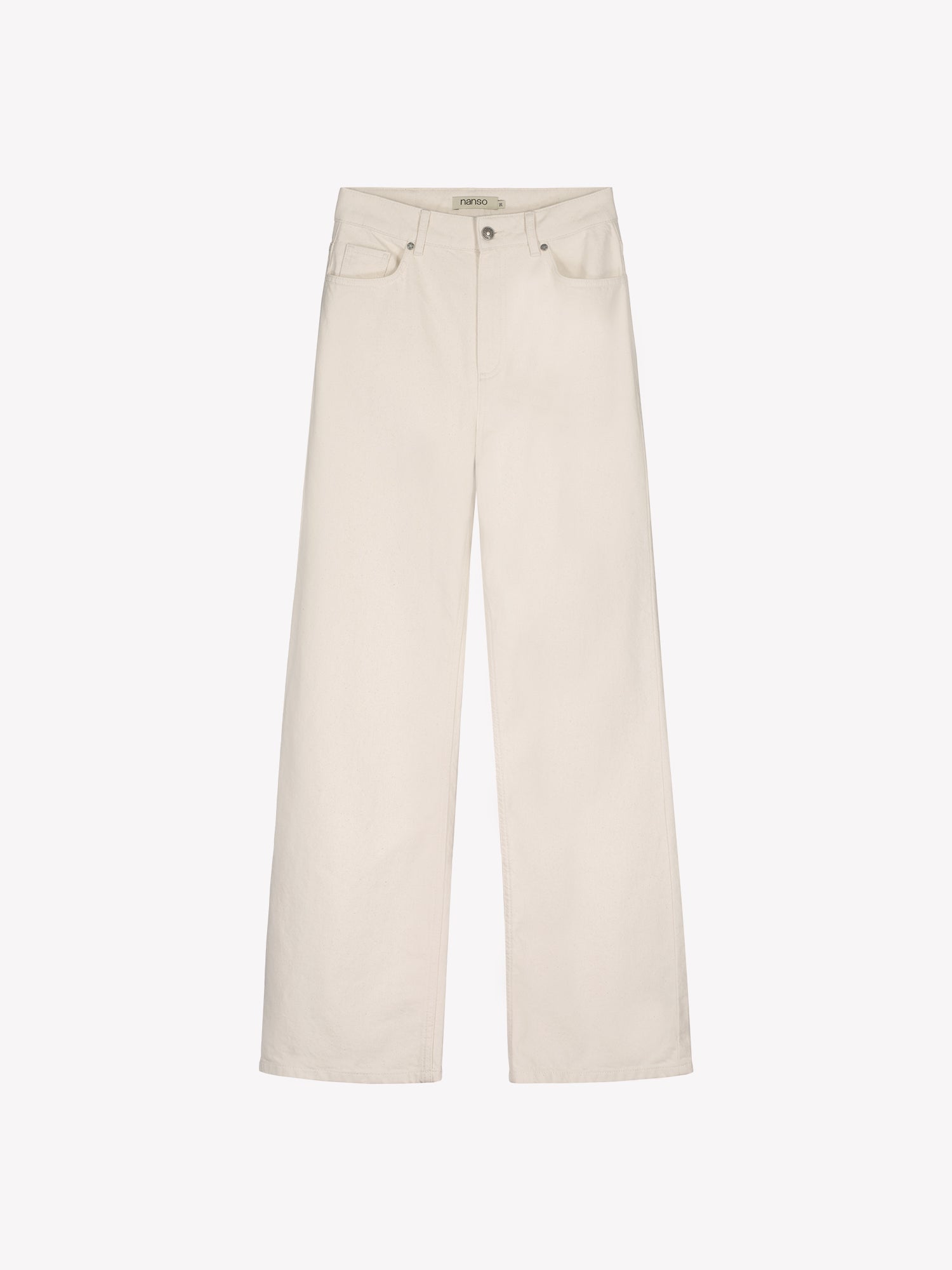 Nanso naisten luonnonvalkoiset leveälahkeiset Levee-farkut korkealla vyötäröllä, tuotekuva edestä.