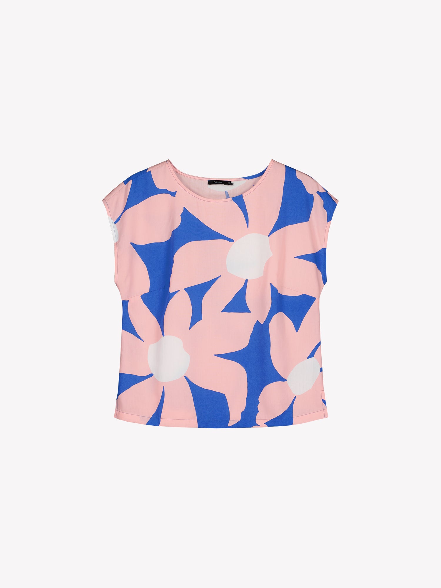 Nanson naisten rento ja ihanan kevyt sini-vaaleanpunainen kuosillinen Rosi-pusero tuotekuvassa.