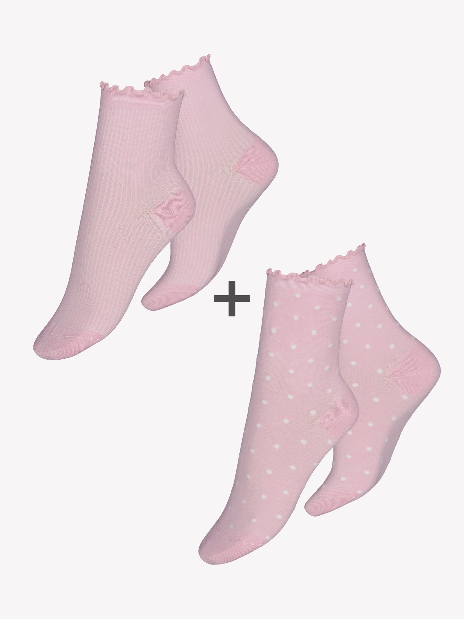 tuotekuvassa sukkapaketin sukat samassa kuvassa.