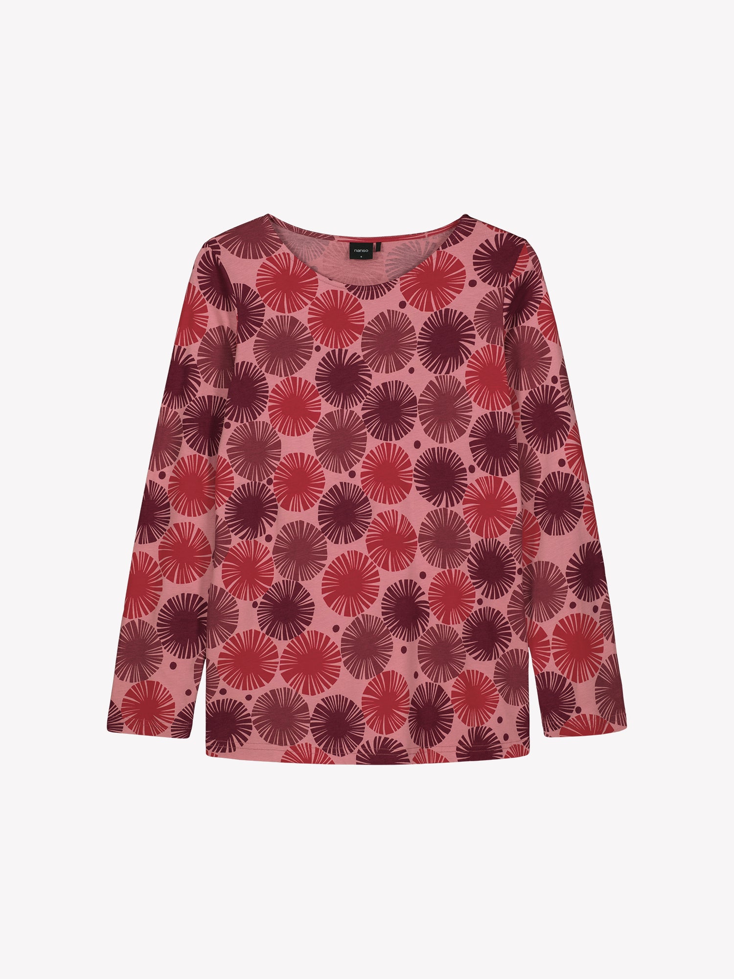 Nanson naisten Amara-pyjaman paita, pitkät hihat ja ovaali pääntie, kuosillinen puuvilla-modaali, tuotekuvassa.