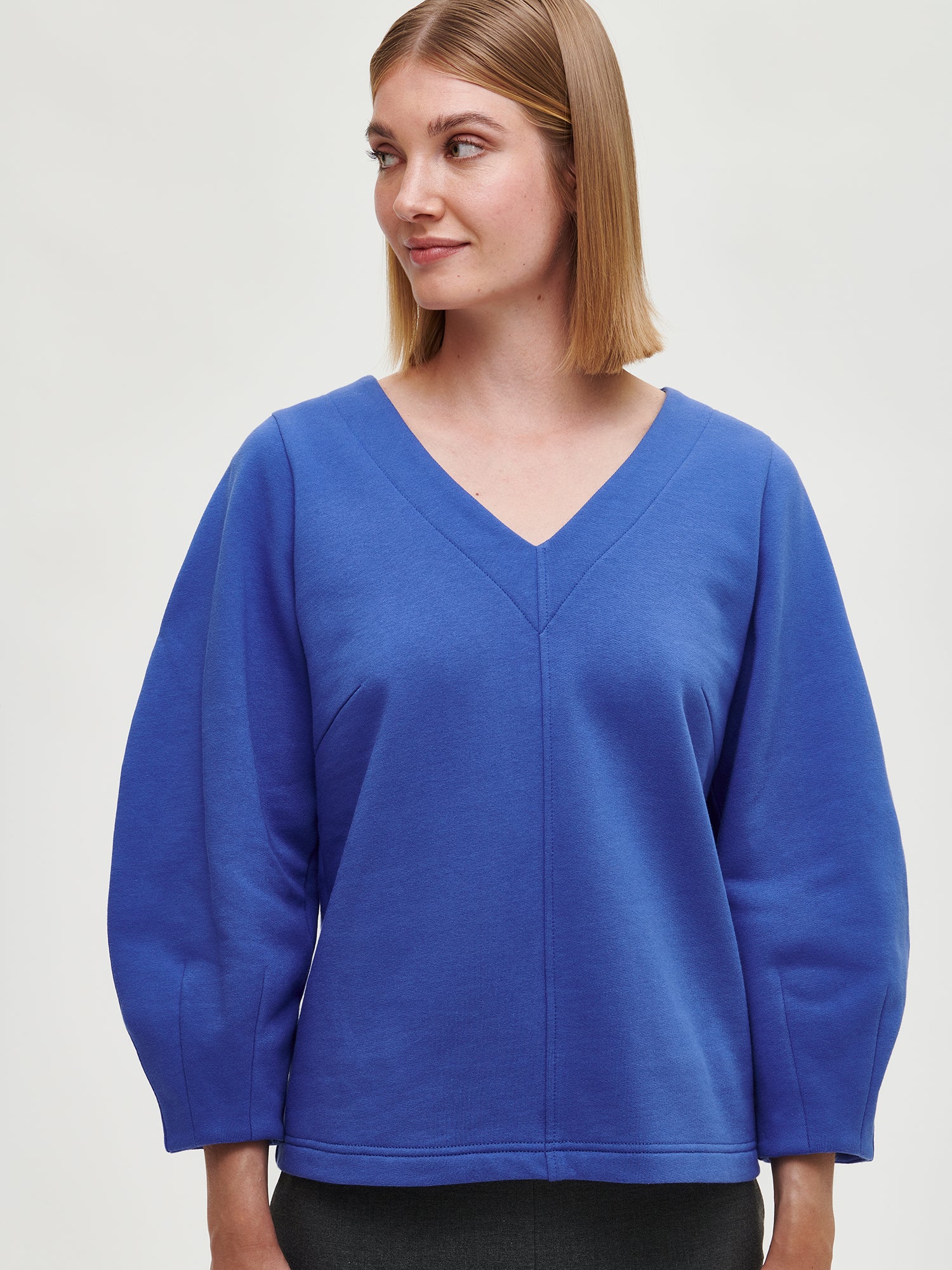 Nanson naisten tyylikäs sininen Muoto-pusero. 