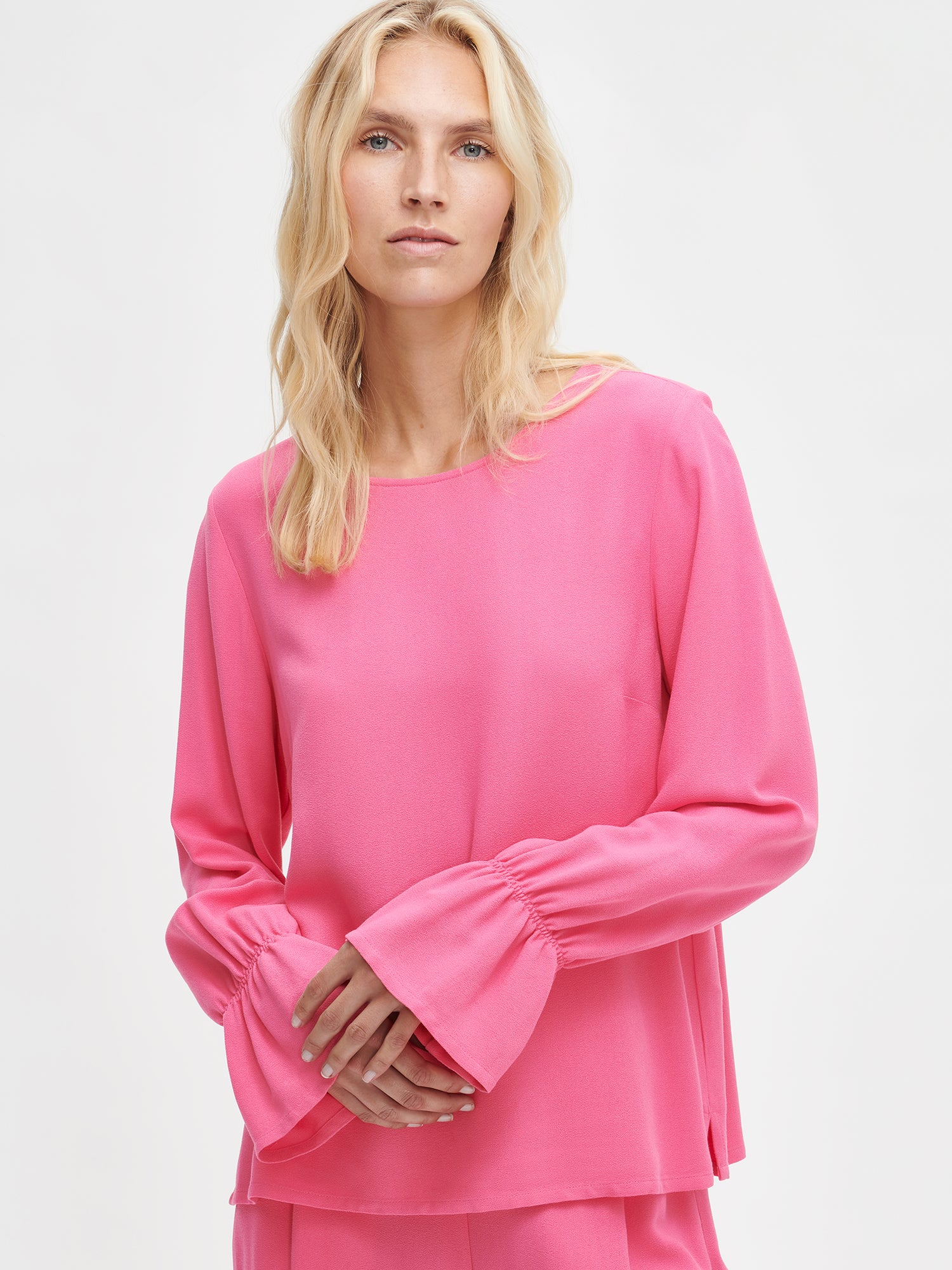 Nanson naisten tyylikäs pinkki Kornelia-pusero.