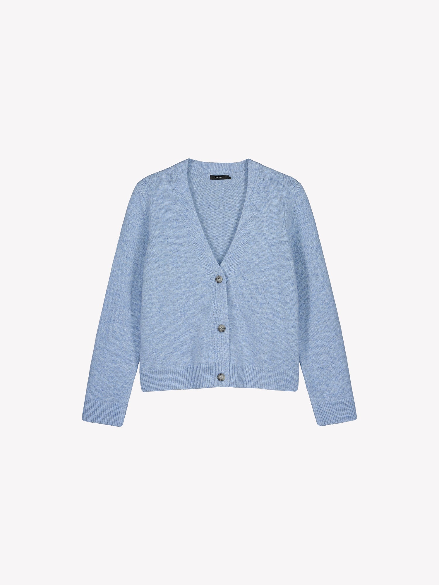 Naisten rento ja ajaton sininen Lana-neuletakki, jossa on v-pääntie ja nappilista edessä, täyspitkät hihat ja ribbineulos hihansuissa ja helmassa. Tuotekuva edestä.