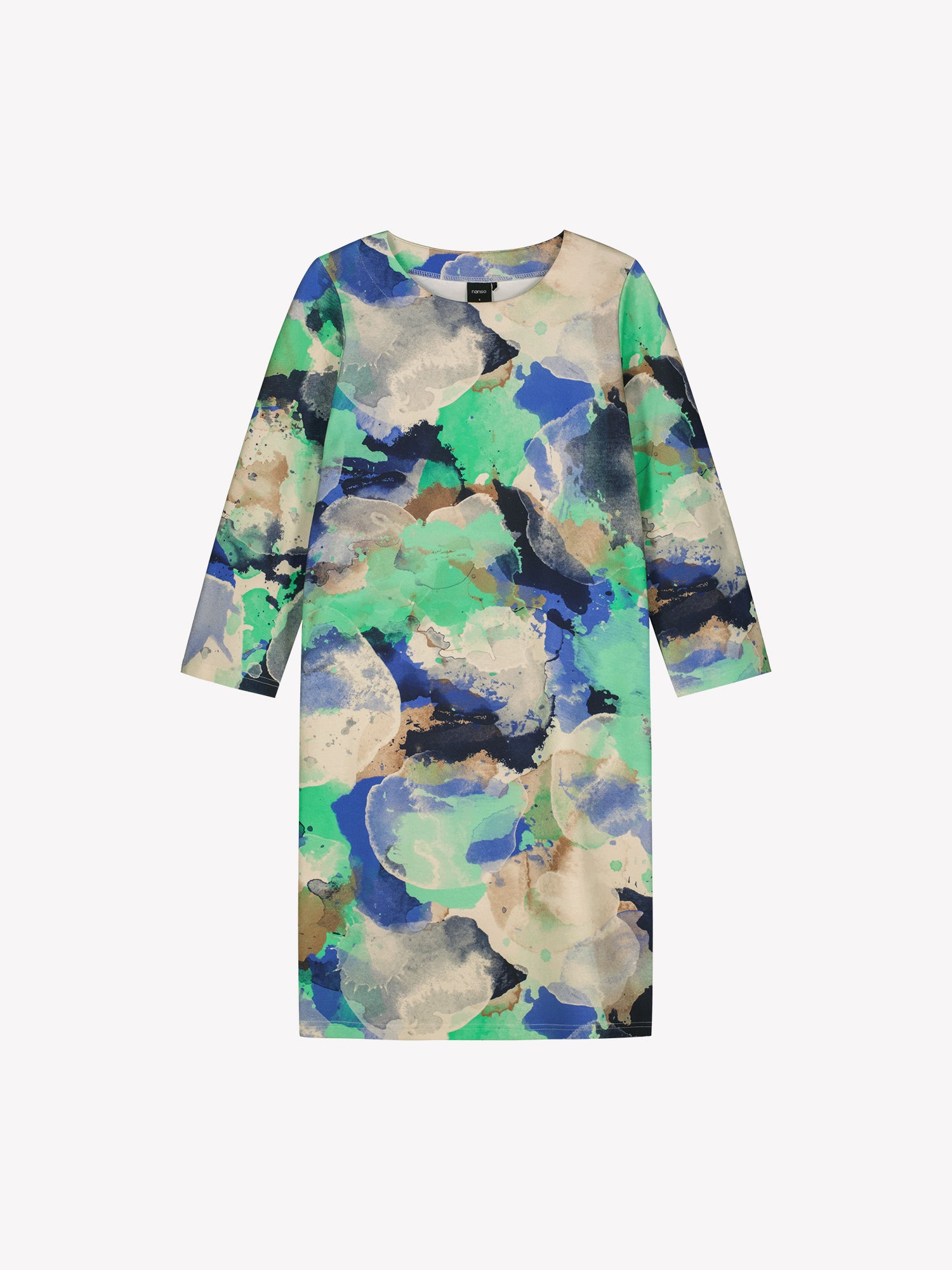 Naisten Sirius-mekko näyttävällä abstraktilla kuosilla on malliltaan suoralinjainen ja pelkistetty. Käytännöllisessä mekossa on myös taskut ja 3/4 hihat. Tuotekuva edestä.