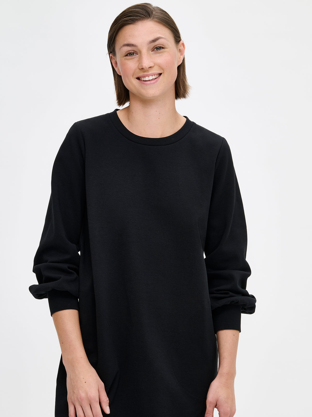 leija-suoralinjainen-pitk-hihainen-mekko-musta-nanso