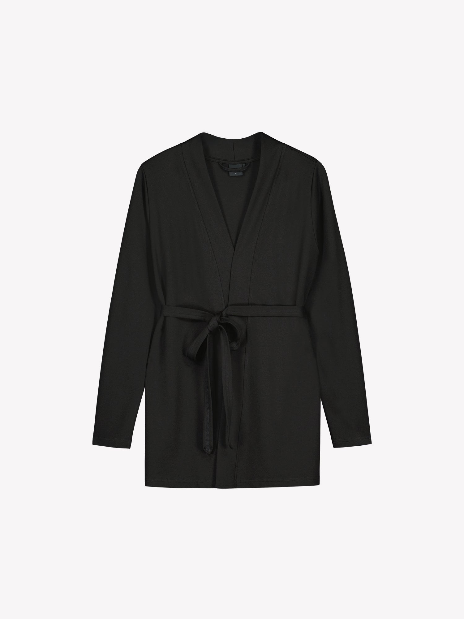 Naisten musta Roma-jakkutuotekuvassa edestä päin.