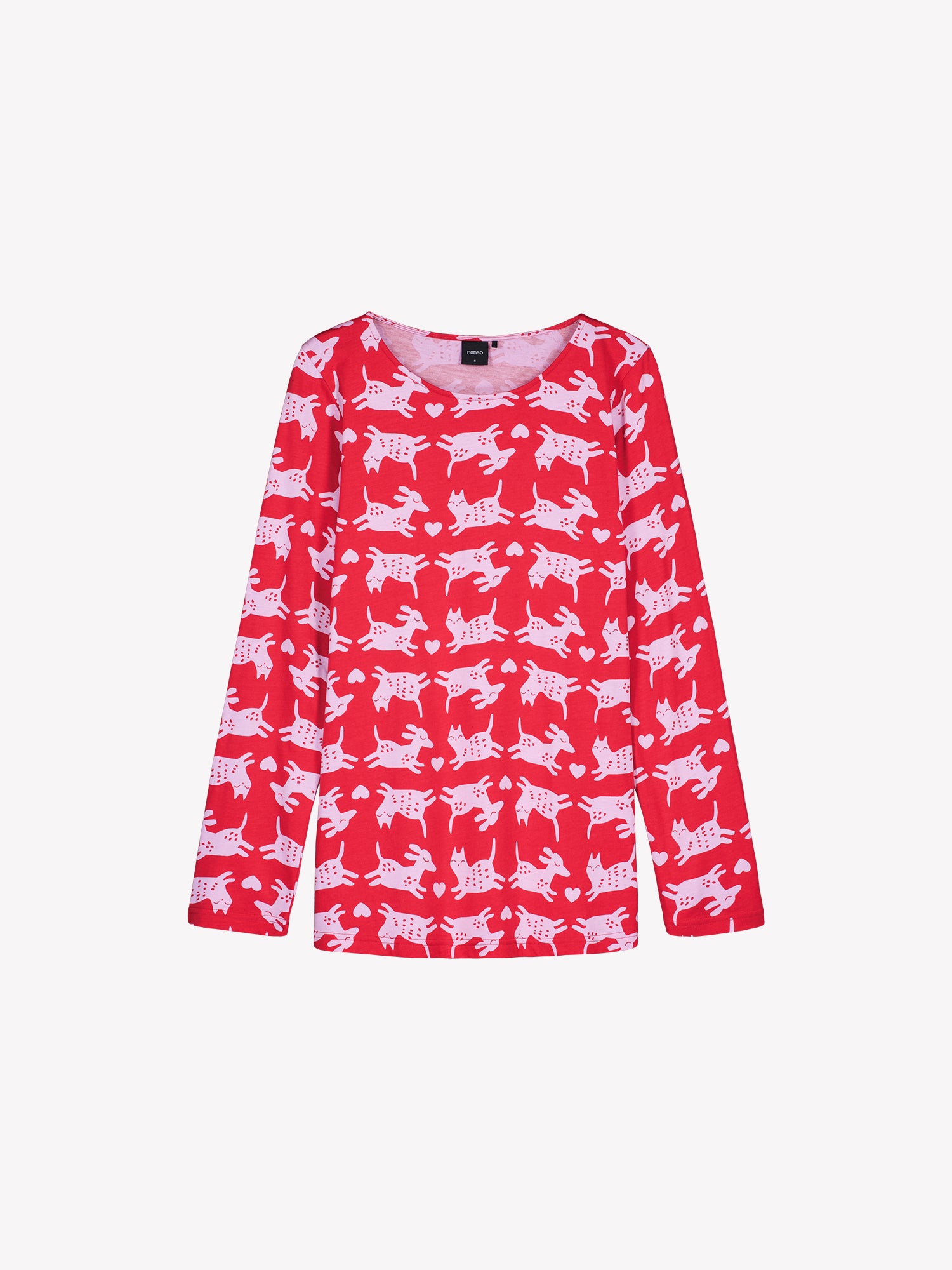 Nanson naisten punainen Kamu-pyjaman paita, pitkät hihat ja ovaali pääntie, tuotekuvassa.