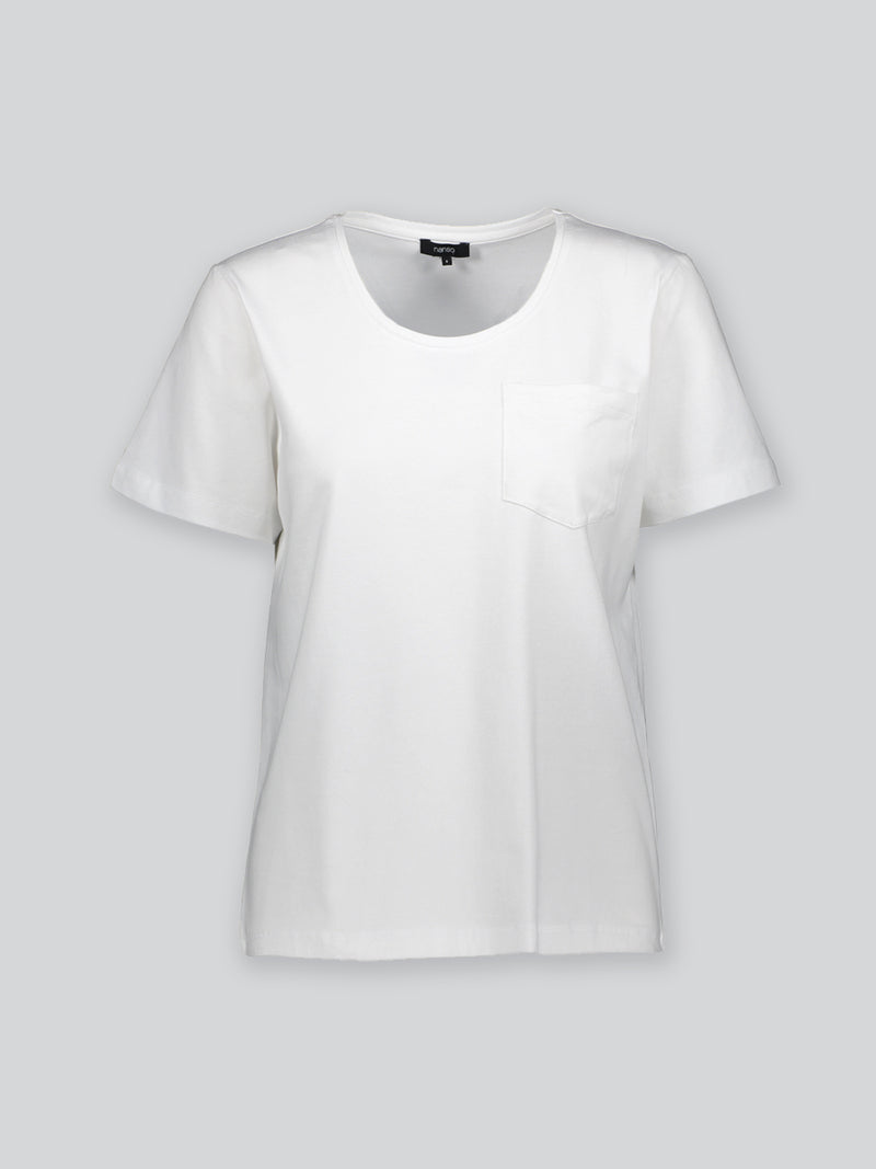 Nanson naisten valkoinen Tasku t-paita pyöreällä pääntiellä.